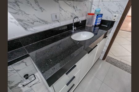 Banheiro Social de casa à venda com 2 quartos, 224m² em Piqueri, São Paulo