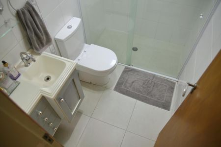 Apartamento para alugar com 65m², 2 quartos e 1 vagaBanheiro 