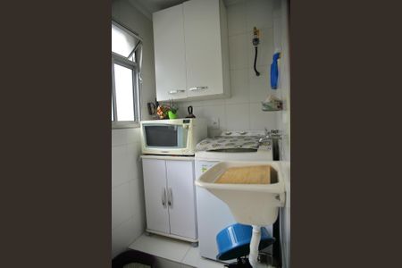 Apartamento para alugar com 65m², 2 quartos e 1 vagaÁrea de Serviço