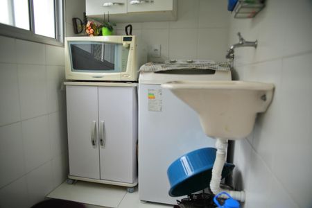 Apartamento para alugar com 65m², 2 quartos e 1 vagaÁrea de Serviço