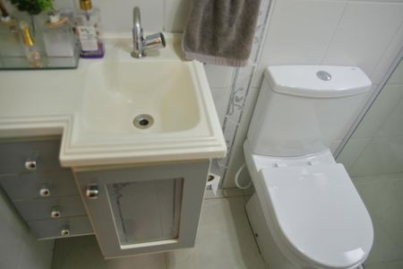 Apartamento para alugar com 65m², 2 quartos e 1 vagaBanheiro 