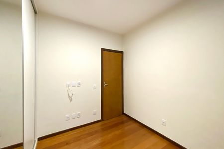 Apartamento à venda com 200m², 4 quartos e 3 vagasQuarto 3