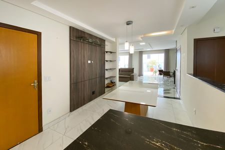 Apartamento à venda com 200m², 4 quartos e 3 vagasSala de Jantar