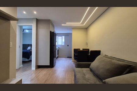 Sala de apartamento para alugar com 2 quartos, 47m² em Jardim Vila Rica, Santo André