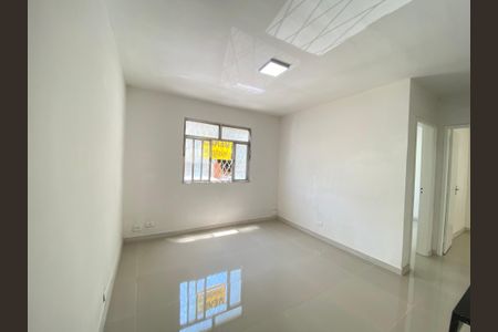 Apartamento à venda com 45m², 2 quartos e 1 vaga Apartamento à venda com 45m², 2 quartos e 1 vagaSala