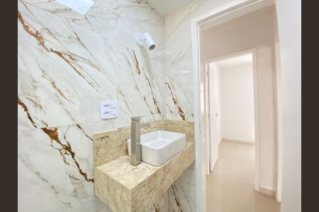 Apartamento à venda com 45m², 2 quartos e 1 vaga Apartamento à venda com 45m², 2 quartos e 1 vagaBanheiro