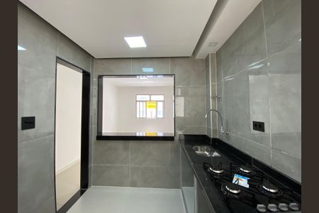 Apartamento à venda com 45m², 2 quartos e 1 vaga Apartamento à venda com 45m², 2 quartos e 1 vagaCozinha e Área de Serviço