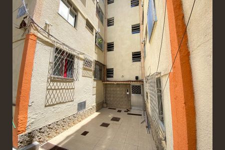 Apartamento à venda com 45m², 2 quartos e 1 vaga Apartamento à venda com 45m², 2 quartos e 1 vagaFachada do bloco