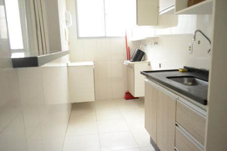 Apartamento para alugar com 2 quartos, 47m² em Parque Santa Rosa, Suzano