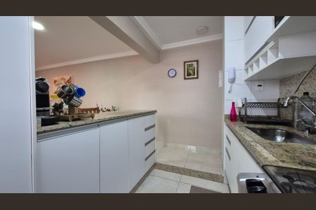Apartamento à venda com 90m², 3 quartos e 2 vagas Apartamento à venda com 90m², 3 quartos e 2 vagasCozinha
