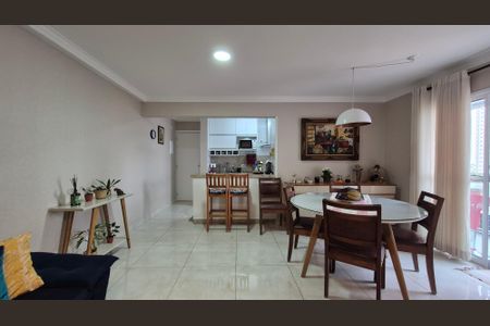 Apartamento à venda com 90m², 3 quartos e 2 vagas Apartamento à venda com 90m², 3 quartos e 2 vagasSala