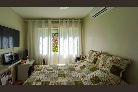 Quarto  de apartamento à venda com 1 quarto, 37m² em Santo Antônio, Porto Alegre