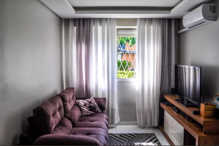 Sala  de apartamento à venda com 1 quarto, 37m² em Santo Antônio, Porto Alegre