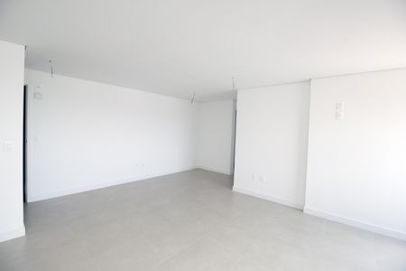 Apartamento à venda com 93m², 3 quartos e 2 vagasSala/Cozinha