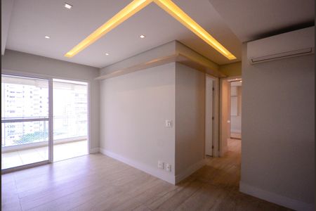 Sala  de apartamento para alugar com 2 quartos, 74m² em Aclimação, São Paulo