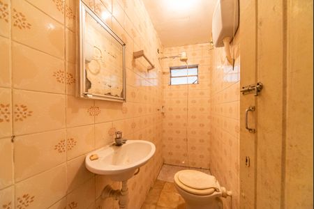 Casa à venda com 176m², 4 quartos e 2 vagasBanheiro da Edícula 