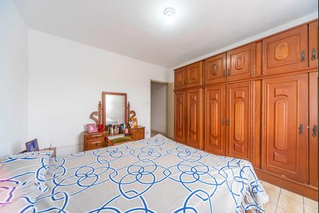 Casa à venda com 176m², 4 quartos e 2 vagasQuarto 1