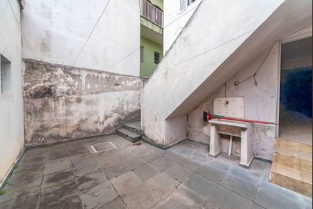 Casa à venda com 176m², 4 quartos e 2 vagasQuintal Fundos