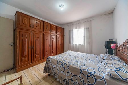 Casa à venda com 176m², 4 quartos e 2 vagasQuarto 1