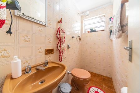 Casa à venda com 176m², 4 quartos e 2 vagasBanheiro 1