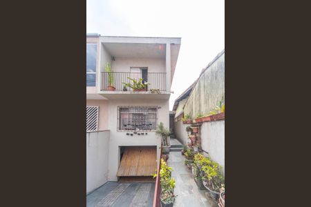 Casa à venda com 176m², 4 quartos e 2 vagasFachada