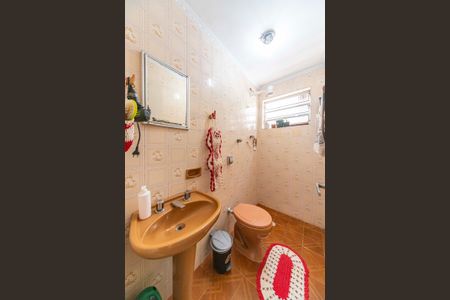 Casa à venda com 176m², 4 quartos e 2 vagasBanheiro 1