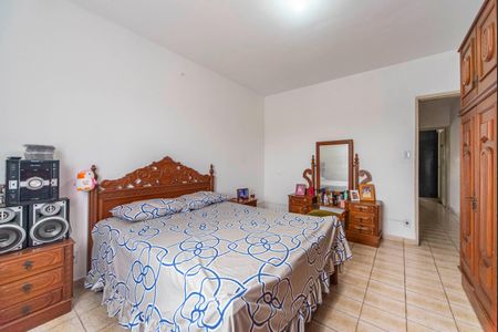 Casa à venda com 176m², 4 quartos e 2 vagasQuarto 1