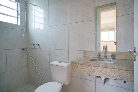 Banheiro suíte  de apartamento para alugar com 2 quartos, 52m² em Passo das Pedras, Porto Alegre