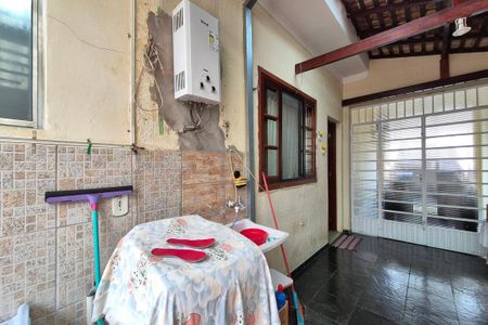 Casa à venda com 190m², 4 quartos e 2 vagasÁrea de Serviço