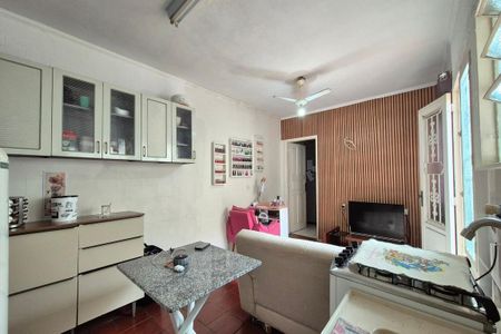 Casa à venda com 190m², 4 quartos e 2 vagasCozinha 