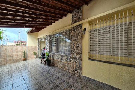 Casa à venda com 190m², 4 quartos e 2 vagasFachada do Prédio