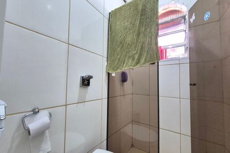 Casa à venda com 190m², 4 quartos e 2 vagasBanheiro