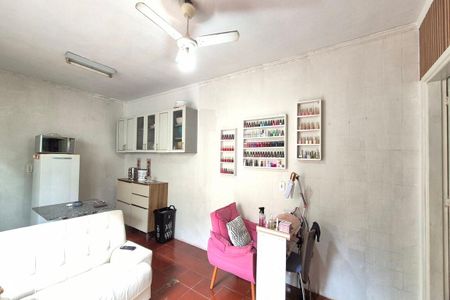 Casa à venda com 190m², 4 quartos e 2 vagasSala