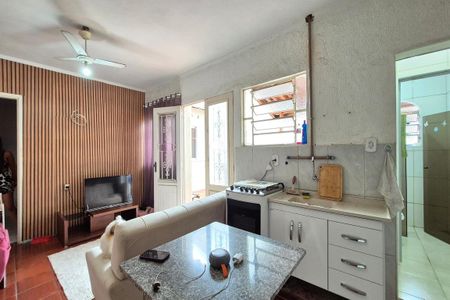 Casa à venda com 190m², 4 quartos e 2 vagasCozinha 