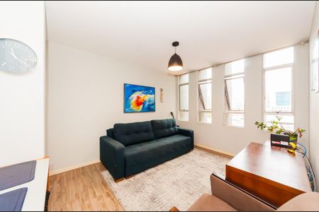 Sala de apartamento para alugar com 1 quarto, 40m² em Centro, Curitiba