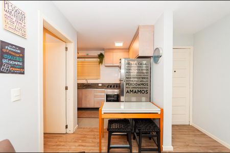 Cozinha de apartamento para alugar com 1 quarto, 40m² em Centro, Curitiba