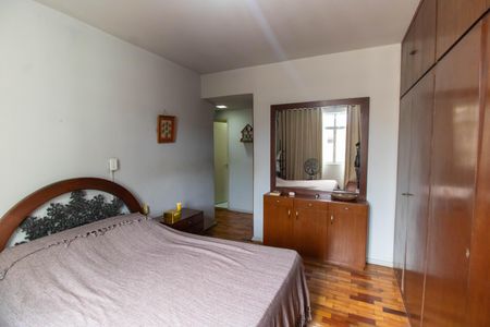 Apartamento para alugar com 130m², 3 quartos e 1 vagaSuíte