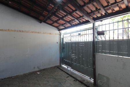 Casa à venda com 67m², 2 quartos e 1 vagaGaragem