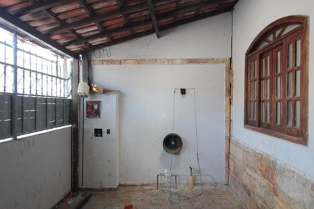 Casa à venda com 67m², 2 quartos e 1 vagaGaragem