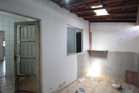 Casa à venda com 67m², 2 quartos e 1 vagaÁrea de Serviço