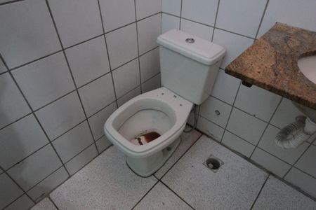 Casa à venda com 67m², 2 quartos e 1 vagaBanheiro Social