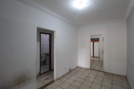 Sala de casa para alugar com 2 quartos, 67m² em Santa Amelia, Belo Horizonte