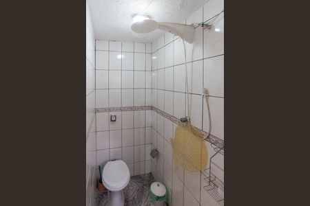 Casa à venda com 300m², 3 quartos e 2 vagas Casa à venda com 300m², 3 quartos e 2 vagasSalão - Banheiro