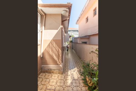 Casa à venda com 300m², 3 quartos e 2 vagas Casa à venda com 300m², 3 quartos e 2 vagasCorredor