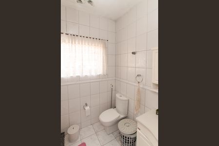 Casa à venda com 300m², 3 quartos e 2 vagas Casa à venda com 300m², 3 quartos e 2 vagasBanheiro