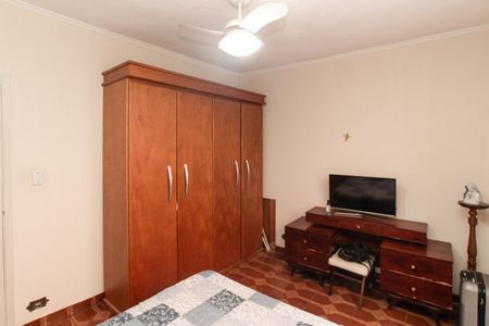 Casa à venda com 300m², 3 quartos e 2 vagas Casa à venda com 300m², 3 quartos e 2 vagasQuarto 1