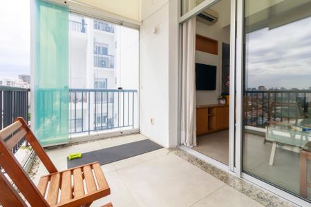 Apartamento para alugar com 73m², 2 quartos e 2 vagasSala - Varanda