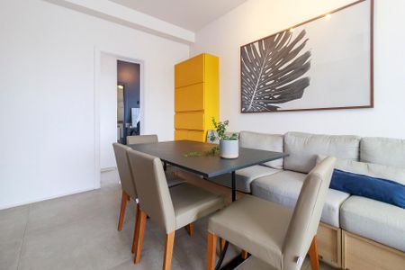 Apartamento para alugar com 73m², 2 quartos e 2 vagasSala