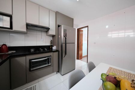 Apartamento à venda com 48m², 2 quartos e sem vagaCozinha e Área de Serviço
