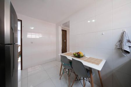 Apartamento à venda com 48m², 2 quartos e sem vagaCozinha e Área de Serviço